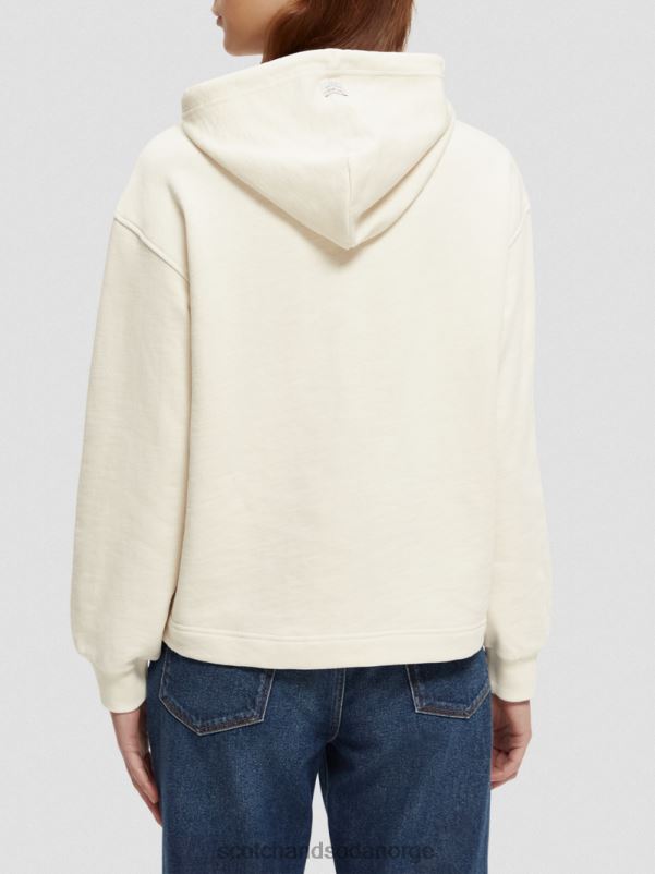 kvinner beskåret kunstverk hettegenser i økologisk bomull off white N40XD202 klær Scotch & Soda