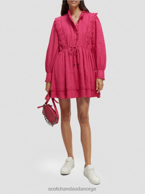 kvinner broderie anglaise mini kjole i økologisk bomull fuchsia N40XD10 klær Scotch & Soda