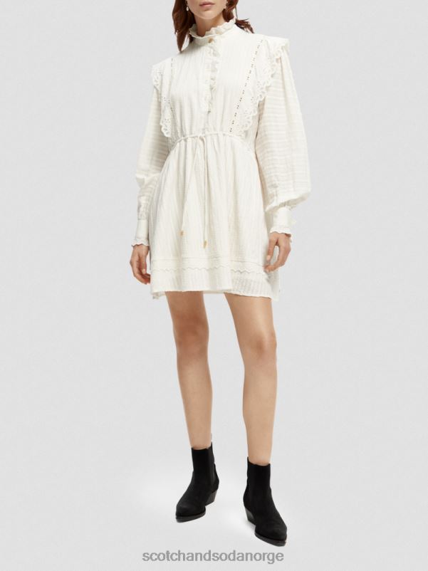 kvinner broderie anglaise mini kjole i økologisk bomull vanilje hvit N40XD12 klær Scotch & Soda