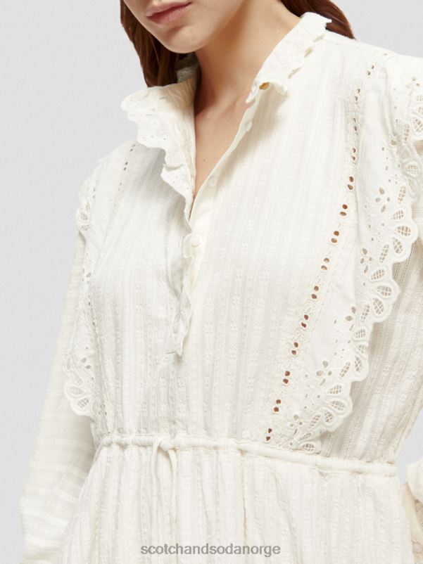 kvinner broderie anglaise mini kjole i økologisk bomull vanilje hvit N40XD12 klær Scotch & Soda