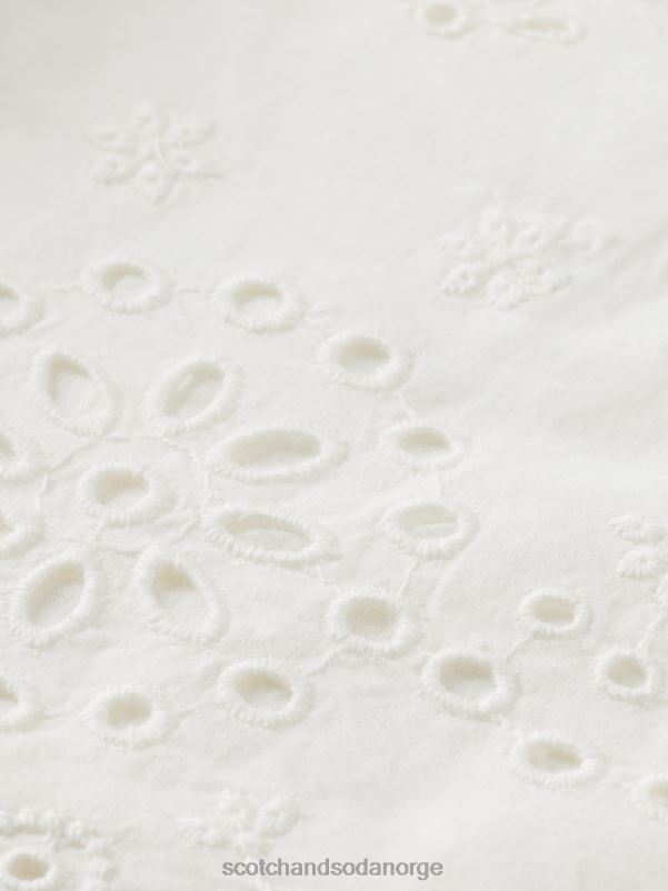 kvinner broderie anglaise shorts i økologisk bomull vanilje hvit N40XD242 klær Scotch & Soda