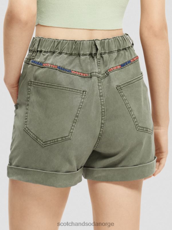 kvinner plaggfarget chino-shorts olivengrønn N40XD248 klær Scotch & Soda