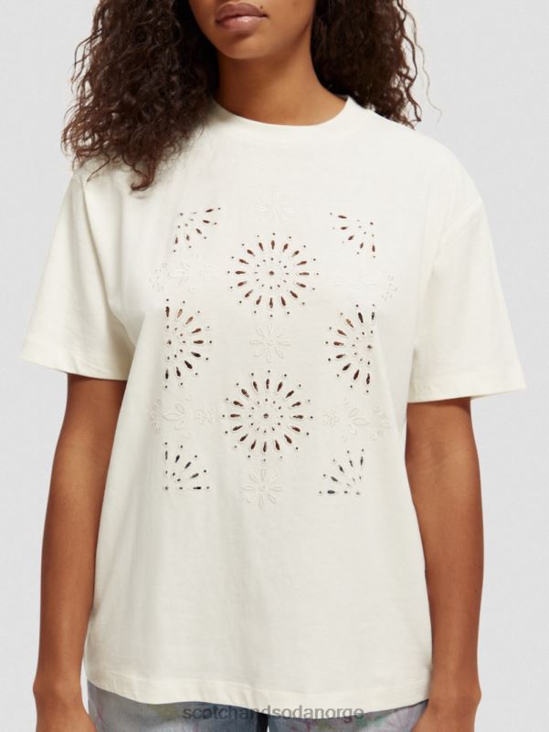 kvinner t-skjorte med brodert kunst med løs passform vanilje hvit N40XD90 klær Scotch & Soda