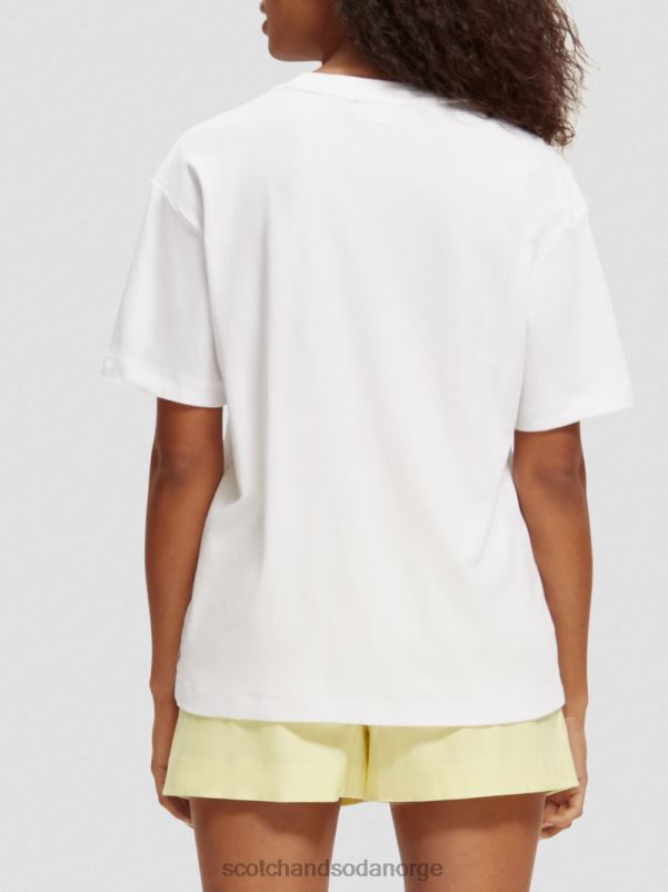 kvinner t-skjorte med kunstverk i løs passform hvit N40XD92 klær Scotch & Soda