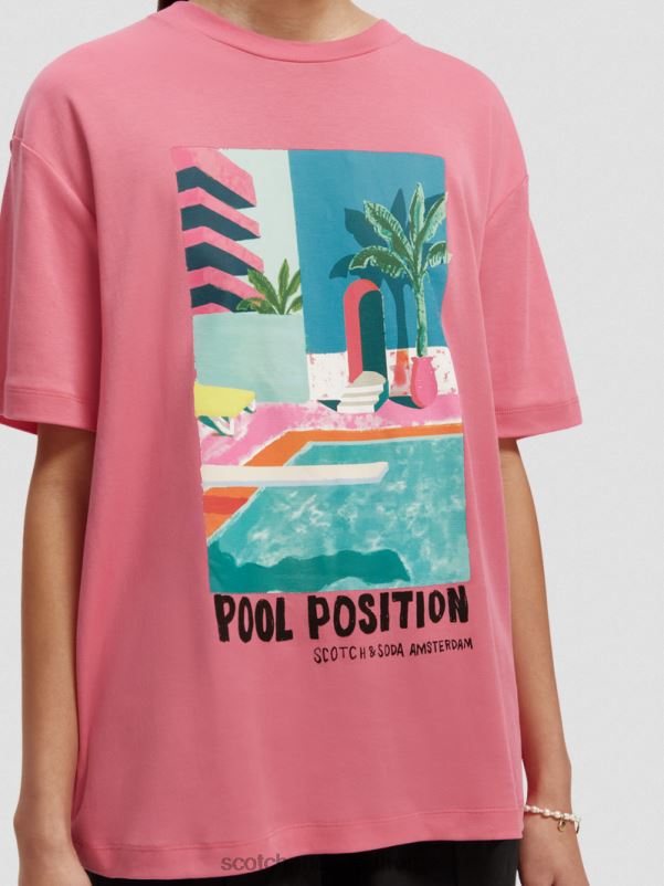 kvinner t-skjorte med kunstverk i løs passform rosa punch N40XD94 klær Scotch & Soda