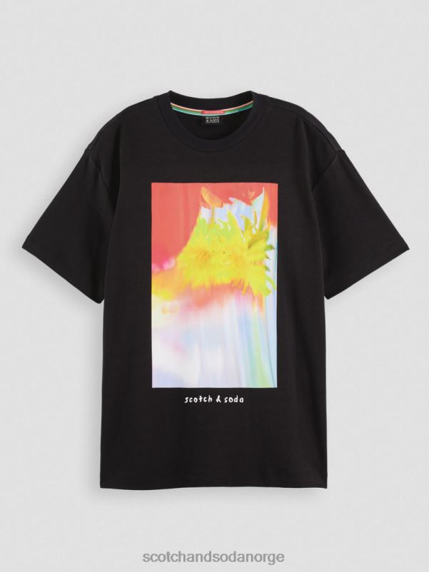 kvinner t-skjorte med kunstverk i løs passform svart N40XD93 klær Scotch & Soda