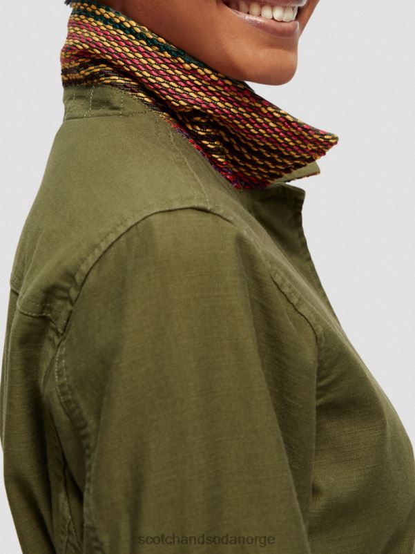 kvinner arbeidsjakke i økologisk bomull militærgrønn N40XD139 klær Scotch & Soda