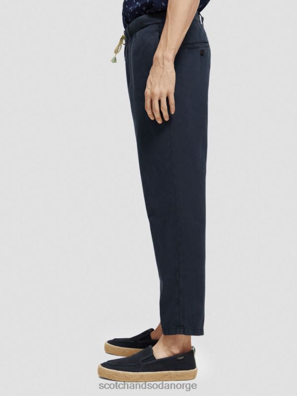 menn den vanlige, tapered-fit plaggfargede joggeren marinen N40XD491 klær Scotch & Soda
