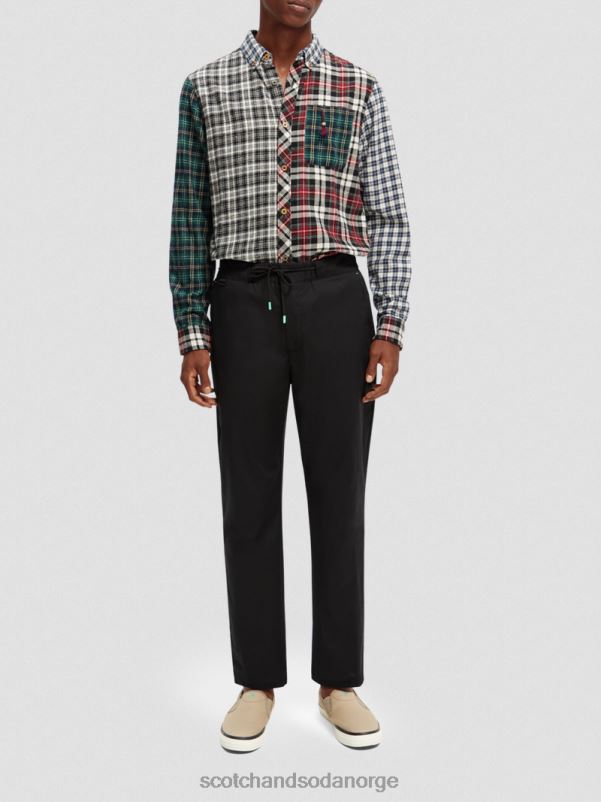 menn favorittjoggeren i poplin med konisk passform svart N40XD484 klær Scotch & Soda
