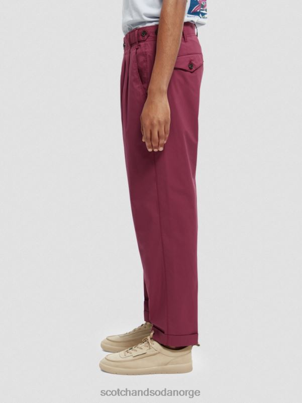 menn løs plissert chino med konisk passform dahlia N40XD486 klær Scotch & Soda