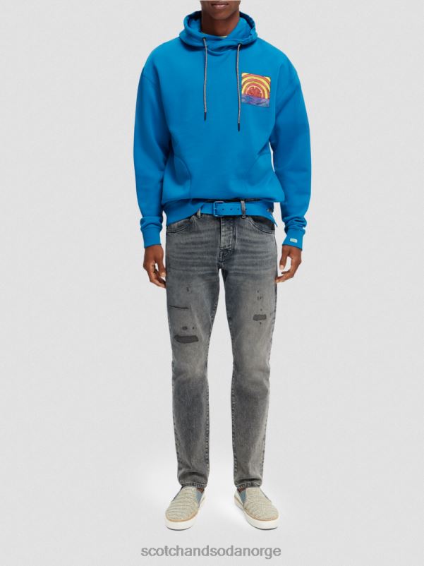 menn avslappet passform kunstverk hettegenser i økologisk bomull iris blå N40XD526 klær Scotch & Soda