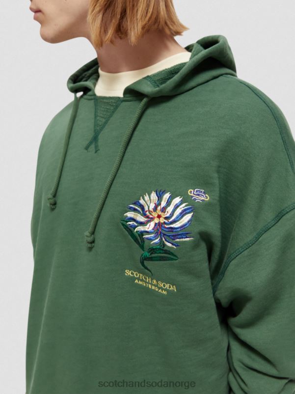 menn brodert kunstverk hettegenser i økologisk bomull militær N40XD513 klær Scotch & Soda