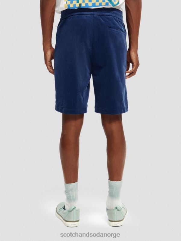 menn avslappet passform shorts i organisk bomull i kordfløyel marine N40XD596 klær Scotch & Soda