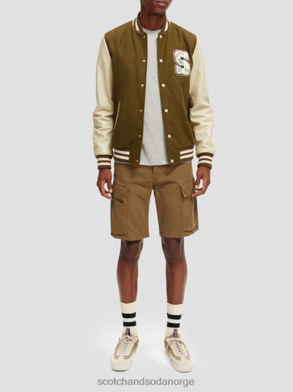 menn cargo-shorts med avslappet passform kaki N40XD619 klær Scotch & Soda