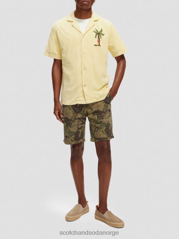 menn chino-shortsen med stuart-print camo floral aop N40XD622 klær Scotch & Soda