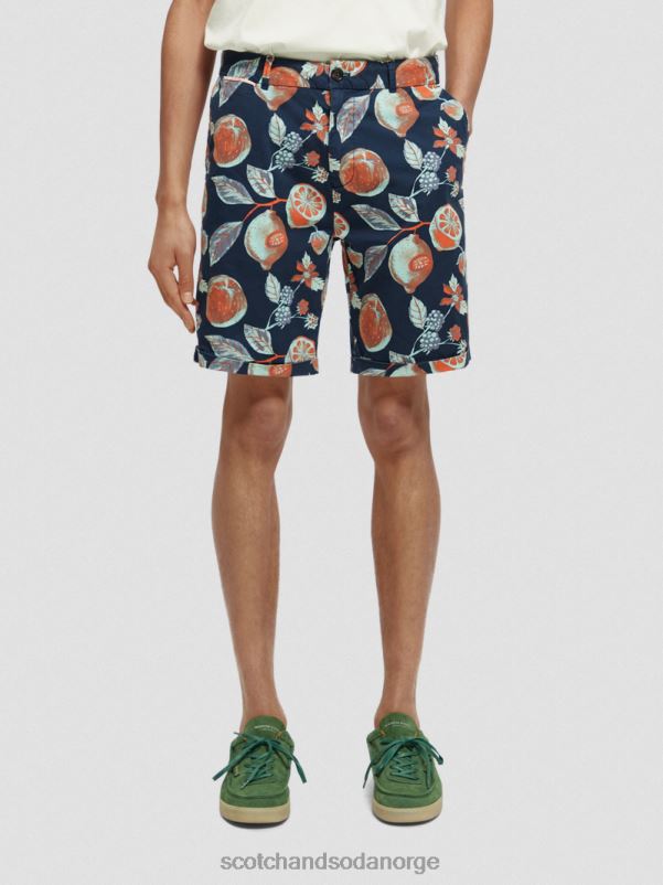menn chino-shortsen med stuart-print marine frukter aop N40XD624 klær Scotch & Soda