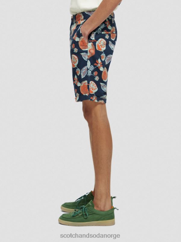 menn chino-shortsen med stuart-print marine frukter aop N40XD624 klær Scotch & Soda