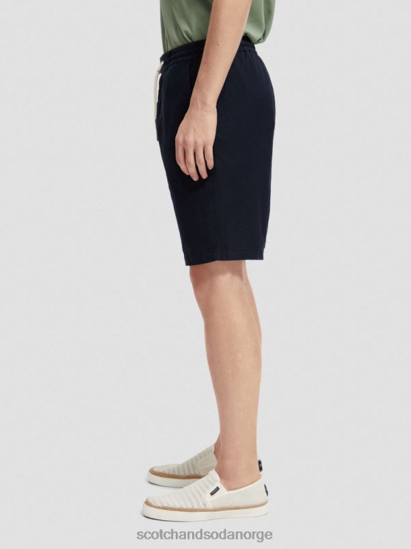 menn favorittbermudashortsene i lin marine N40XD602 klær Scotch & Soda