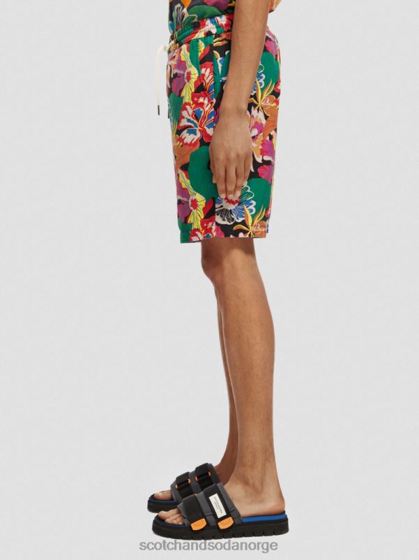 menn favorittbermudashortsene i lin svart floral aop N40XD611 klær Scotch & Soda