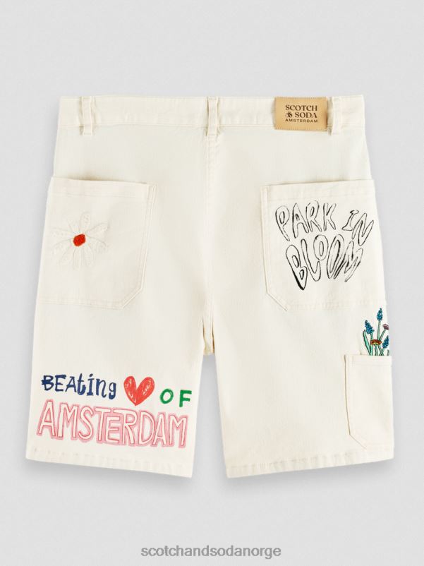 menn trykte shorts i økologisk bomullstwill gult broderi N40XD627 klær Scotch & Soda
