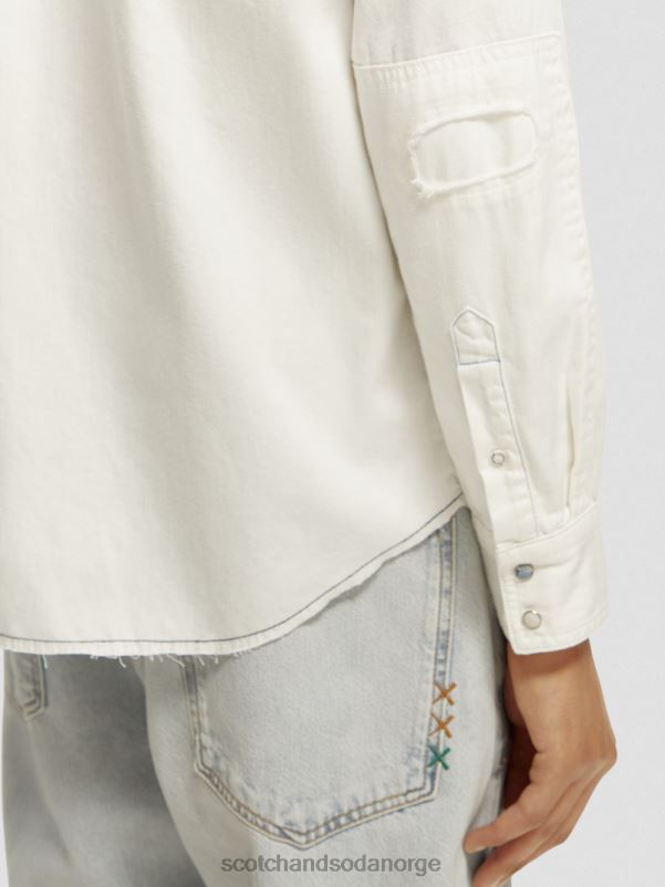 menn reparer detaljert western denimskjorte off white N40XD346 klær Scotch & Soda