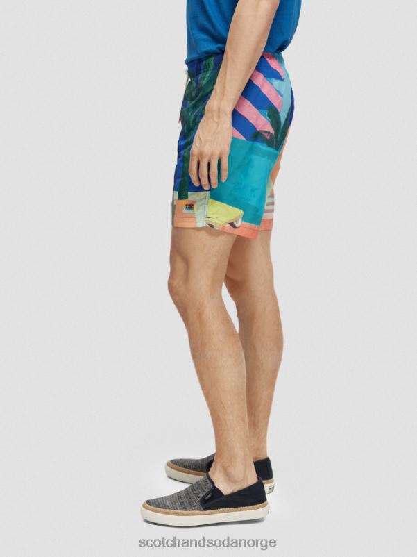 menn badeshorts med trykt middels lengde aop scene N40XD691 klær Scotch & Soda