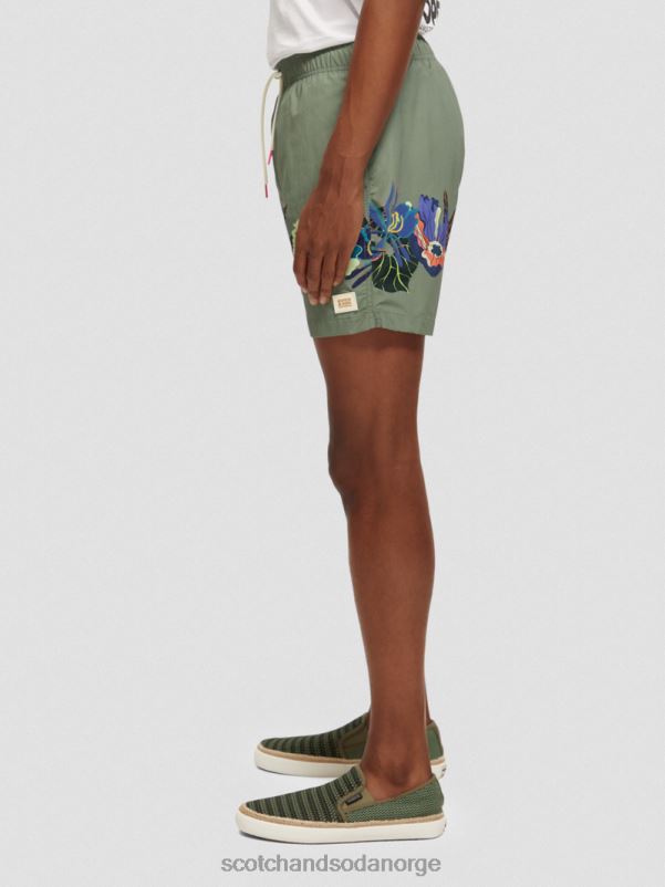menn badeshorts med trykt middels lengde grønt trykk N40XD693 klær Scotch & Soda