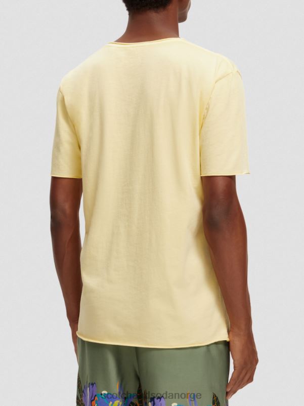 menn avslappet passform råkant t-skjorte banan N40XD386 klær Scotch & Soda