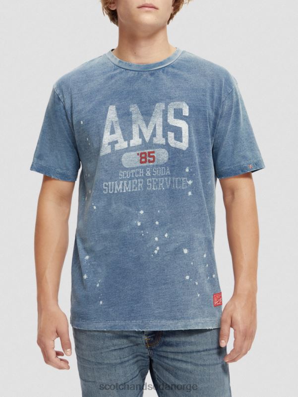 menn grafisk t-skjorte i økologisk bomull vasket indigo N40XD469 klær Scotch & Soda