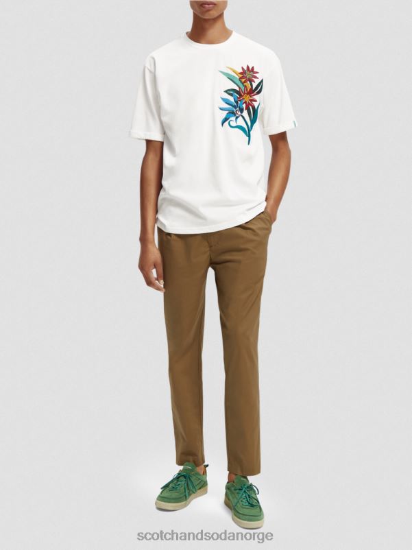 menn økologisk t-skjorte med blomsterbrodert avslappet passform hvit N40XD353 klær Scotch & Soda