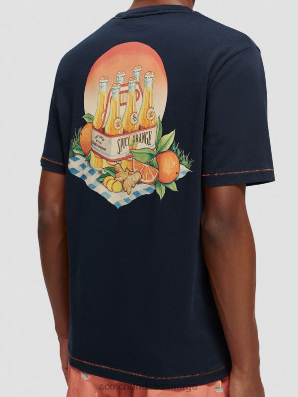 menn t-skjorte med kunstverk i vanlig passform marinen N40XD434 klær Scotch & Soda