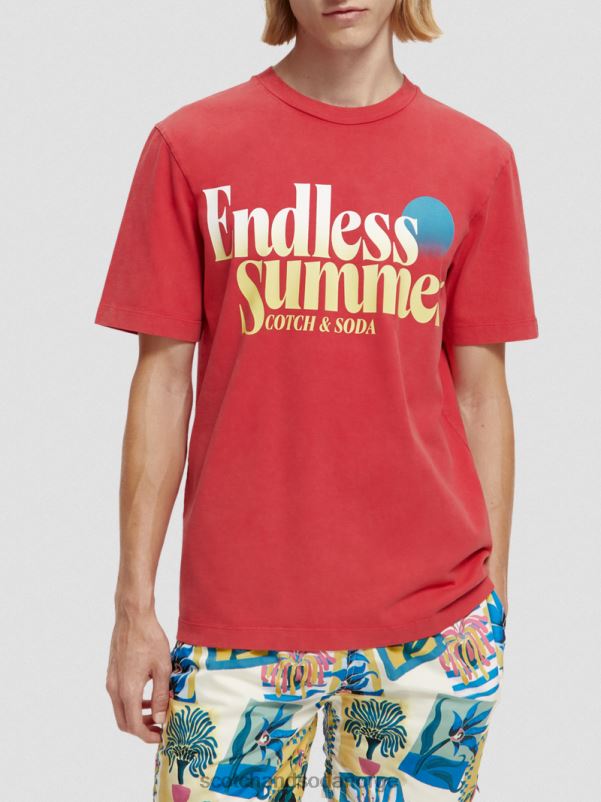 menn t-skjorte med vanlig passform, farget kunstverk tulipan rød N40XD357 klær Scotch & Soda